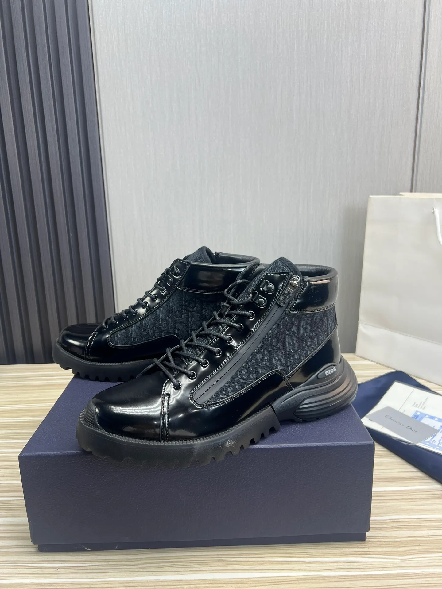 Men's men's shoes💰640💰 Dior men's business casual leather shoes👞all made of imported original brand leather, just to create a more comfortable wearing experience, upper: original cowhide splicing➕imported sheepskin lining, original non-slip and wear-resistant rubber outsole✔️36-45 (45 non-returnable)